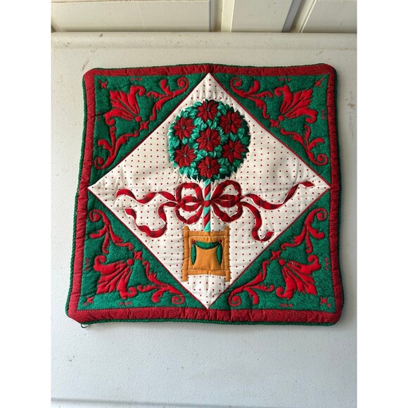 NWOT 100% Cotton Christmas Poinsettia Topiary Quilted Zipper Pillow Cover Case - Picture 2 of 5